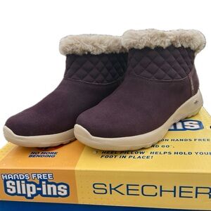 Skechers Purple Slip-Ins Booties / Boots Women Size 6.5 Keepsakes Faux Fur Lined